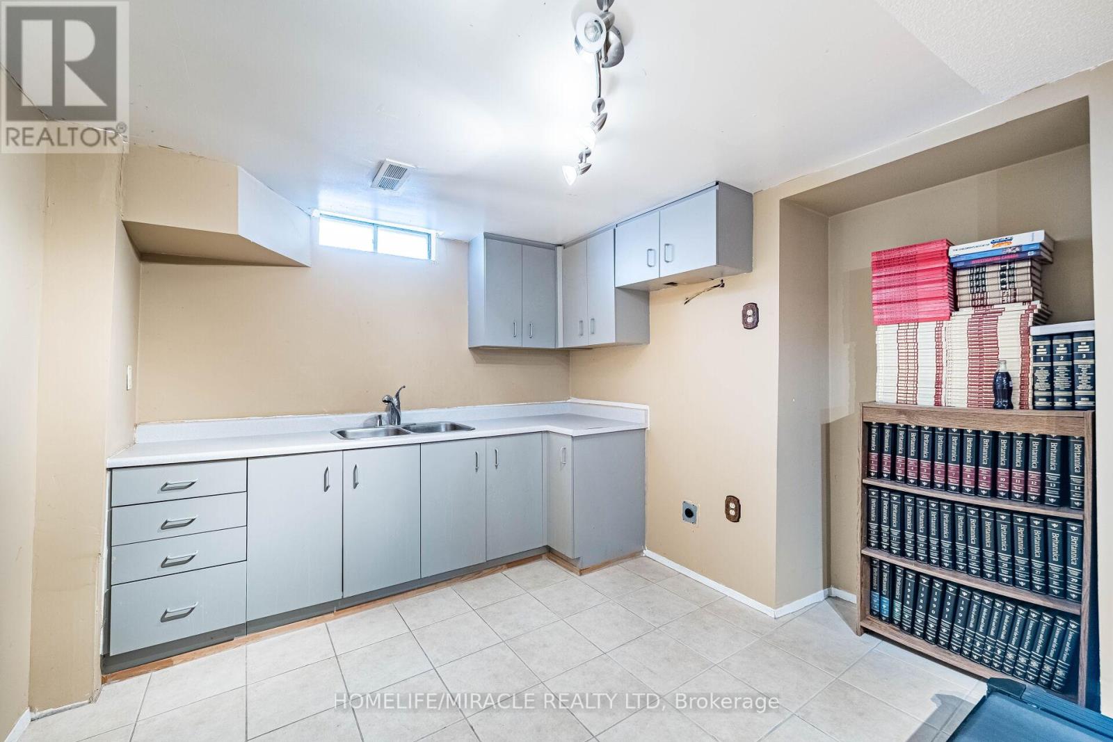 9 Ballycastle Crescent, Brampton, Ontario  L6Z 2V6 - Photo 43 - W12736164