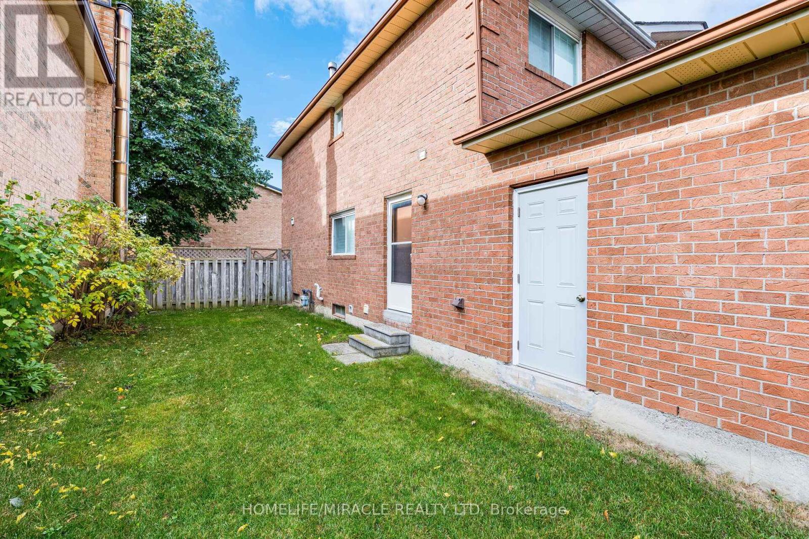 9 Ballycastle Crescent, Brampton, Ontario  L6Z 2V6 - Photo 49 - W12736164