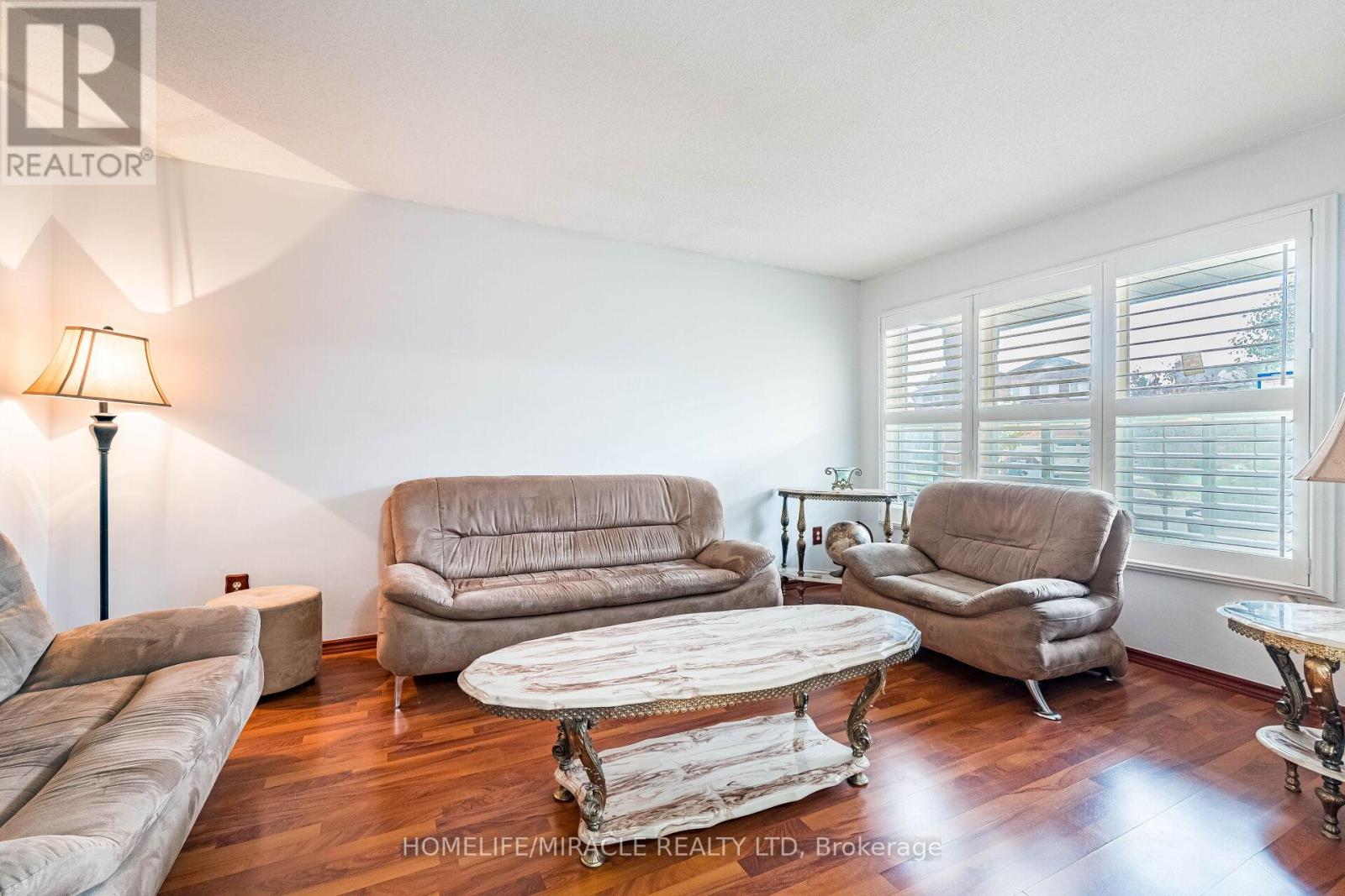 9 Ballycastle Crescent, Brampton, Ontario  L6Z 2V6 - Photo 9 - W12736164