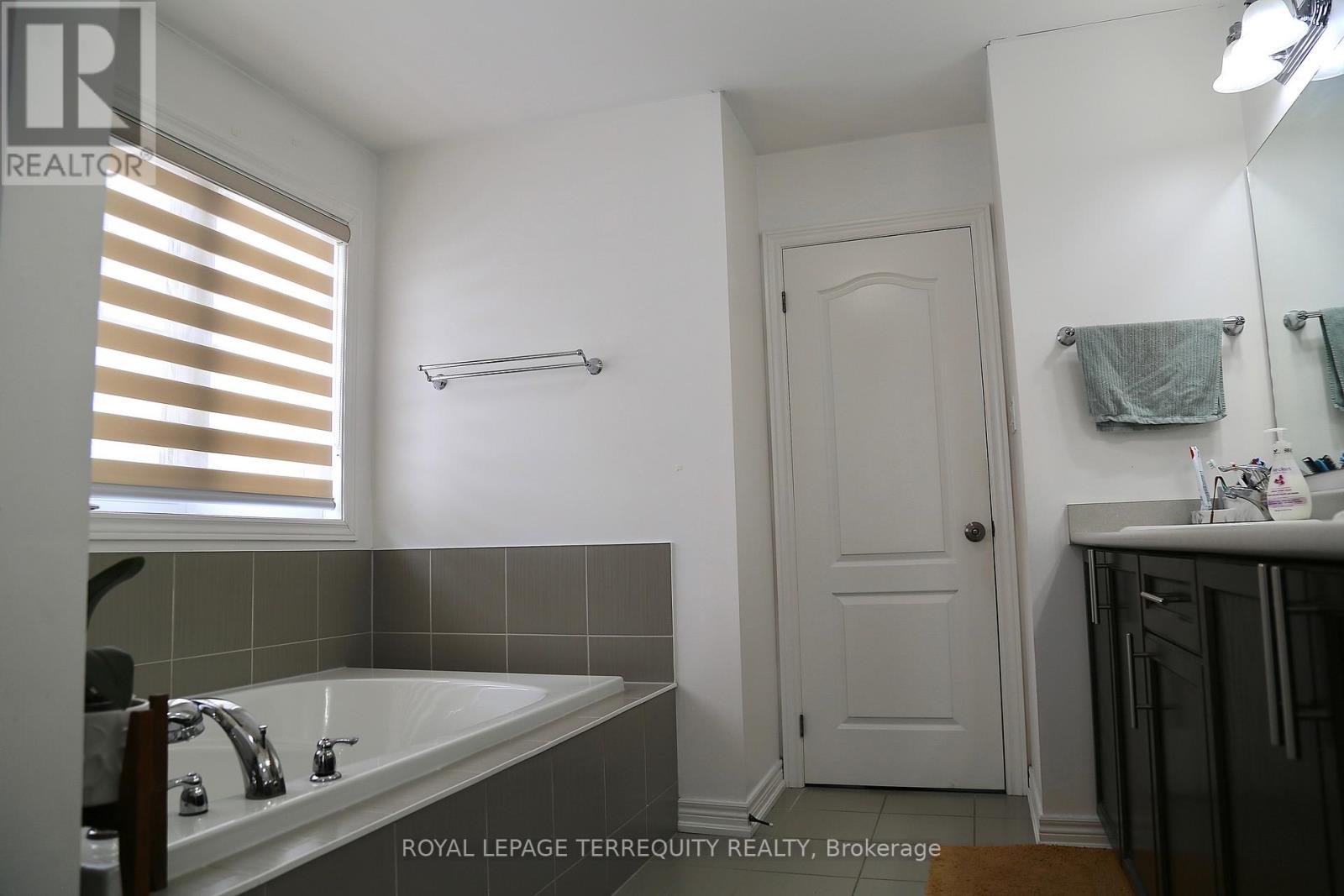 6244 St Michael Avenue, Niagara Falls, Ontario  L2H 0C8 - Photo 14 - X12736120