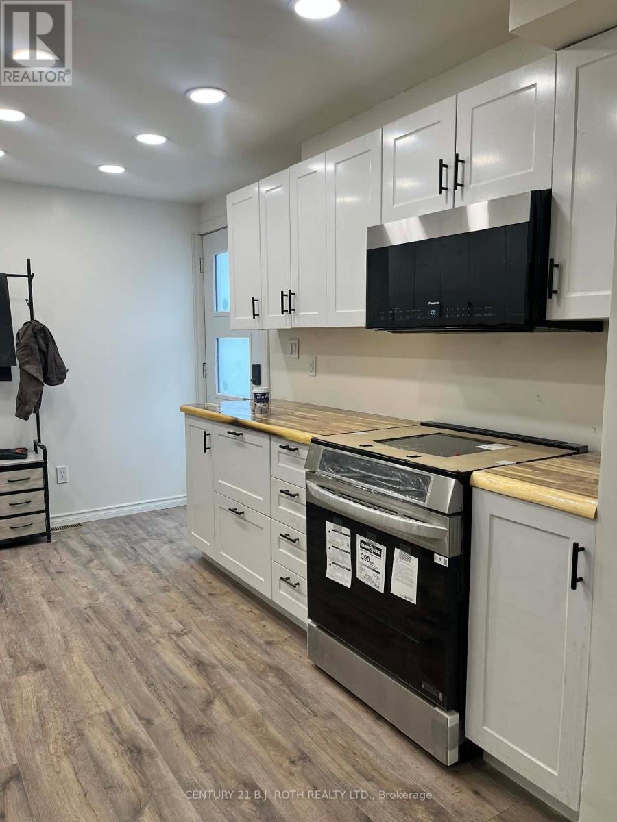 B - 20 Meadowland Avenue, Barrie (Allandale Heights), Ontario  L4N 2Y4 - Photo 7 - S12645326