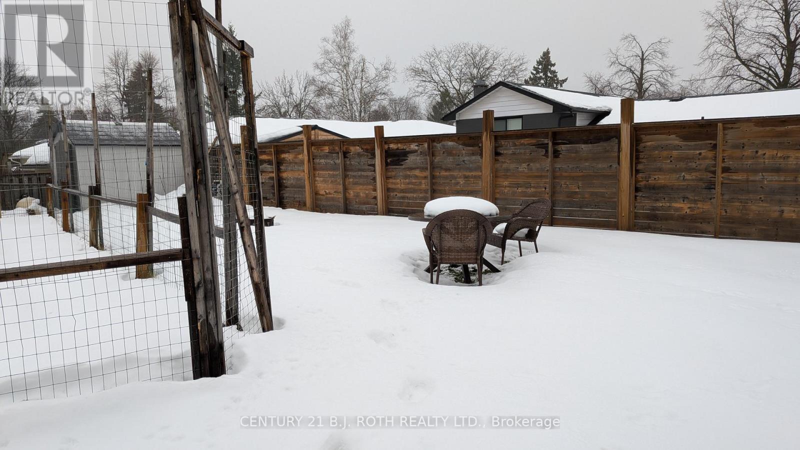 B - 20 Meadowland Avenue, Barrie (Allandale Heights), Ontario  L4N 2Y4 - Photo 21 - S12645326