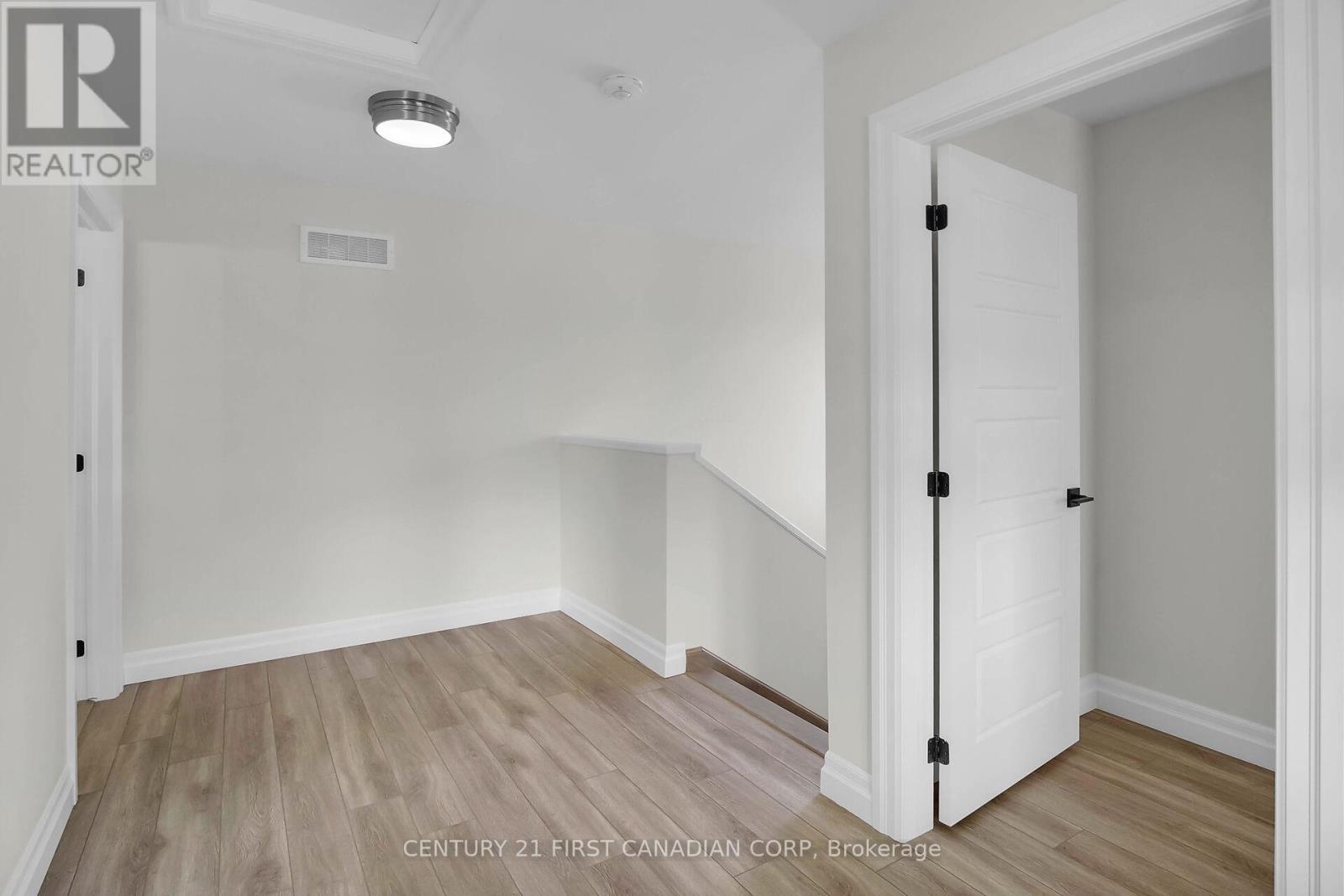 403 Breakwater Boulevard, Central Elgin, Ontario  N5L 0B5 - Photo 23 - X12173868