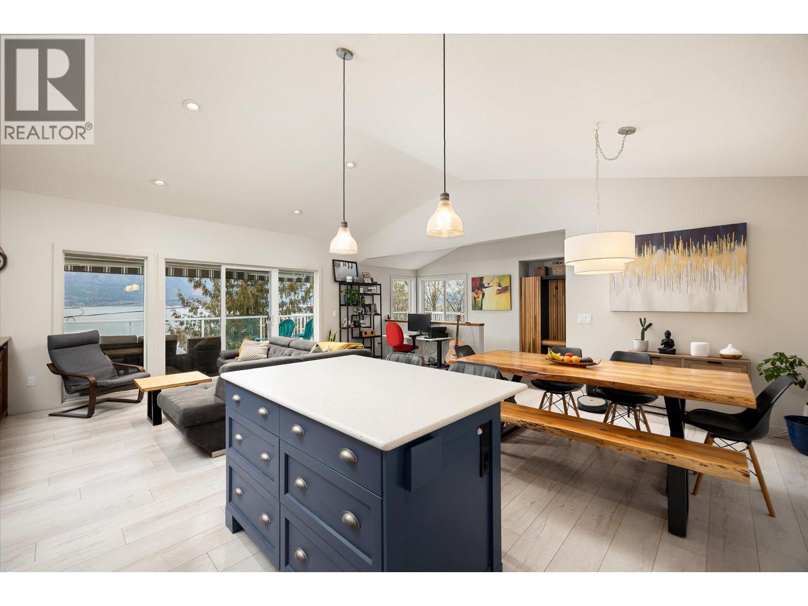 11491 Okanagan Centre Road W, Lake Country, British Columbia  V4V 2H2 - Photo 10 - 10373851