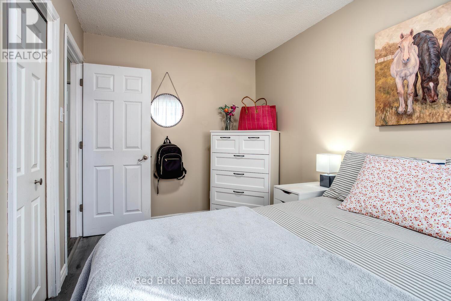 235 Wellington Street, Centre Wellington, Ontario  N1M 3E1 - Photo 19 - X12736264