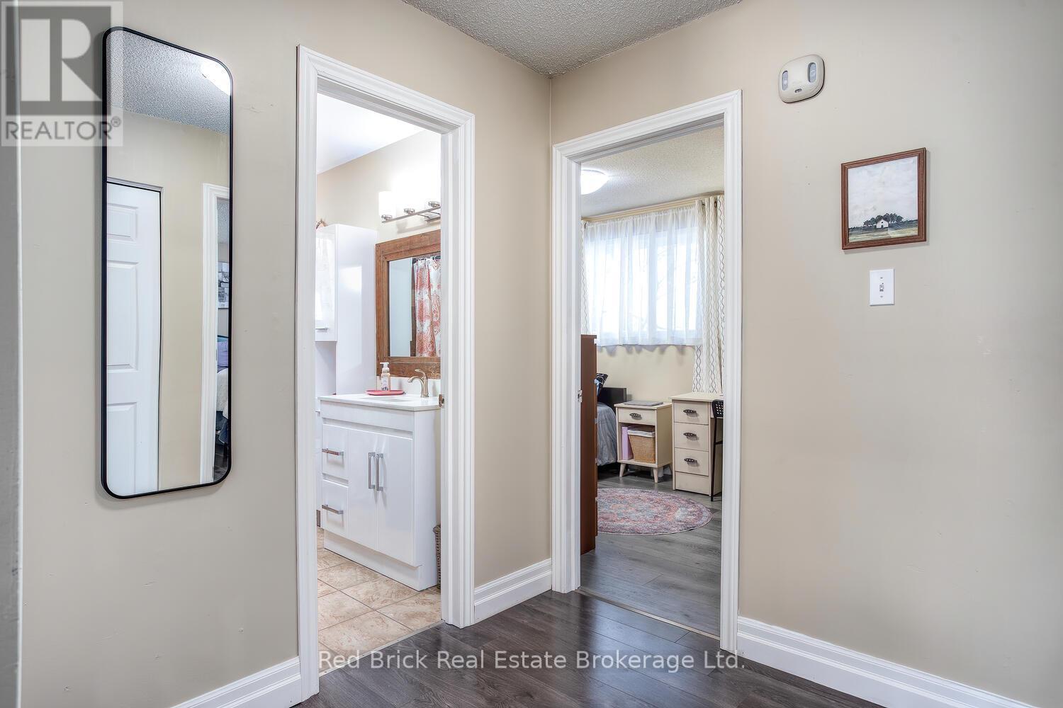 235 Wellington Street, Centre Wellington, Ontario  N1M 3E1 - Photo 22 - X12736264