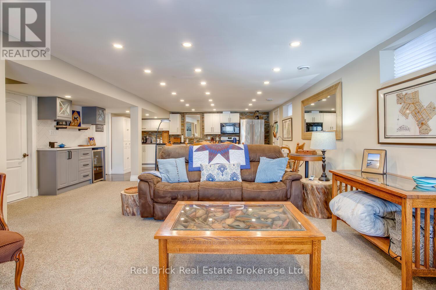 235 Wellington Street, Centre Wellington, Ontario  N1M 3E1 - Photo 28 - X12736264