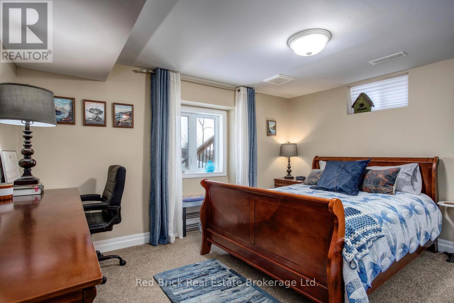 235 Wellington Street, Centre Wellington, Ontario  N1M 3E1 - Photo 38 - X12736264