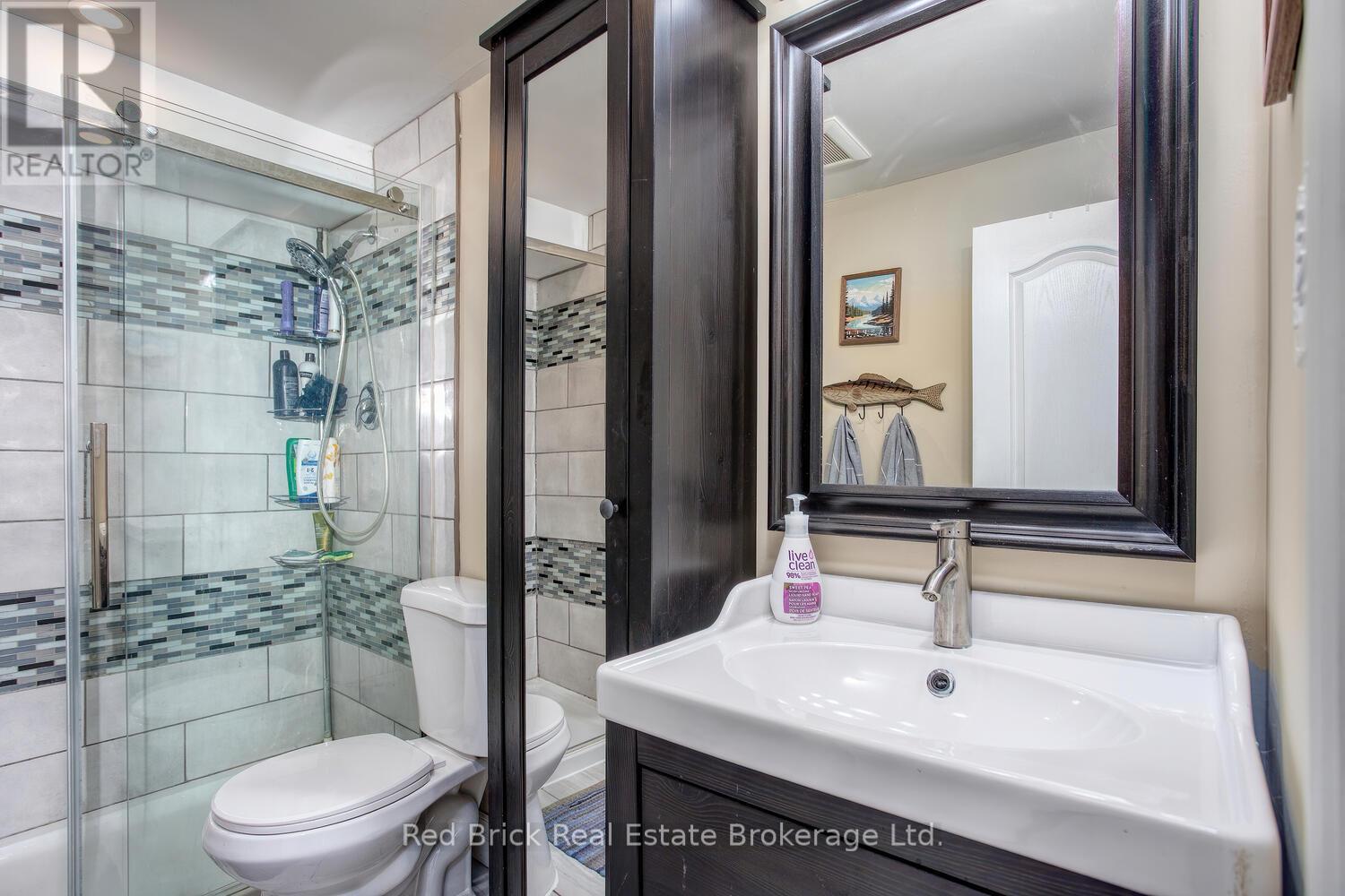 235 Wellington Street, Centre Wellington, Ontario  N1M 3E1 - Photo 41 - X12736264