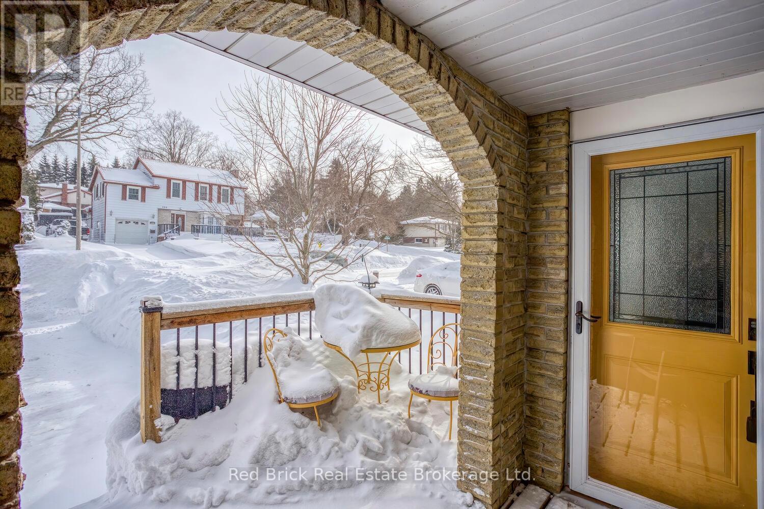 235 Wellington Street, Centre Wellington, Ontario  N1M 3E1 - Photo 5 - X12736264