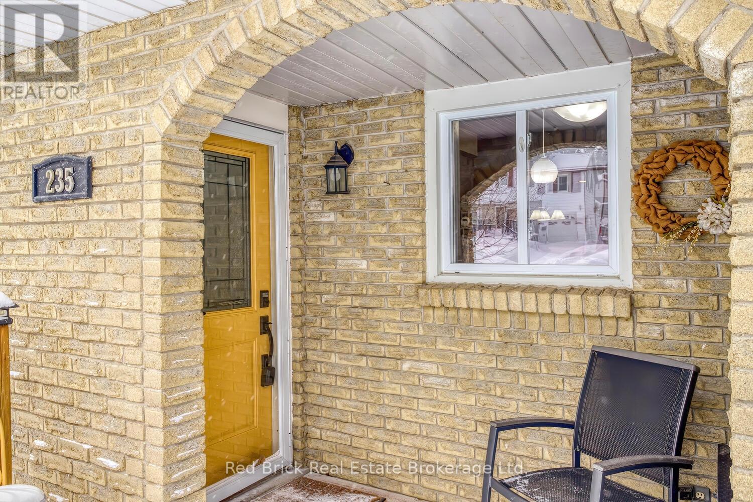 235 Wellington Street, Centre Wellington, Ontario  N1M 3E1 - Photo 6 - X12736264