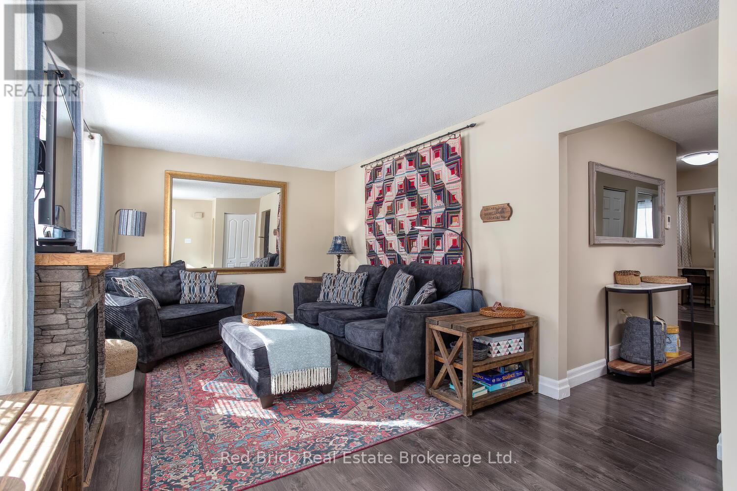 235 Wellington Street, Centre Wellington, Ontario  N1M 3E1 - Photo 7 - X12736264