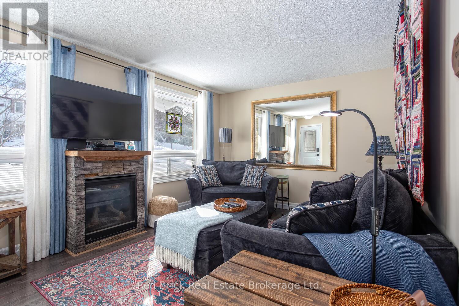 235 Wellington Street, Centre Wellington, Ontario  N1M 3E1 - Photo 8 - X12736264