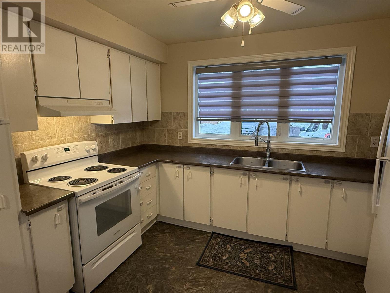 9 Frame Cres, Elliot Lake, Ontario  P5A 2S4 - Photo 12 - SM260082