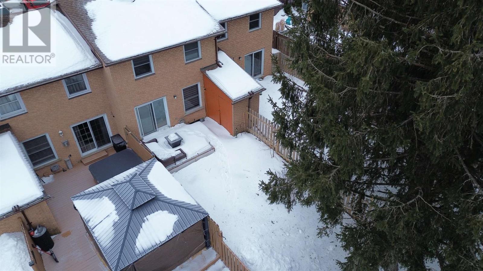 9 Frame Cres, Elliot Lake, Ontario  P5A 2S4 - Photo 5 - SM260082