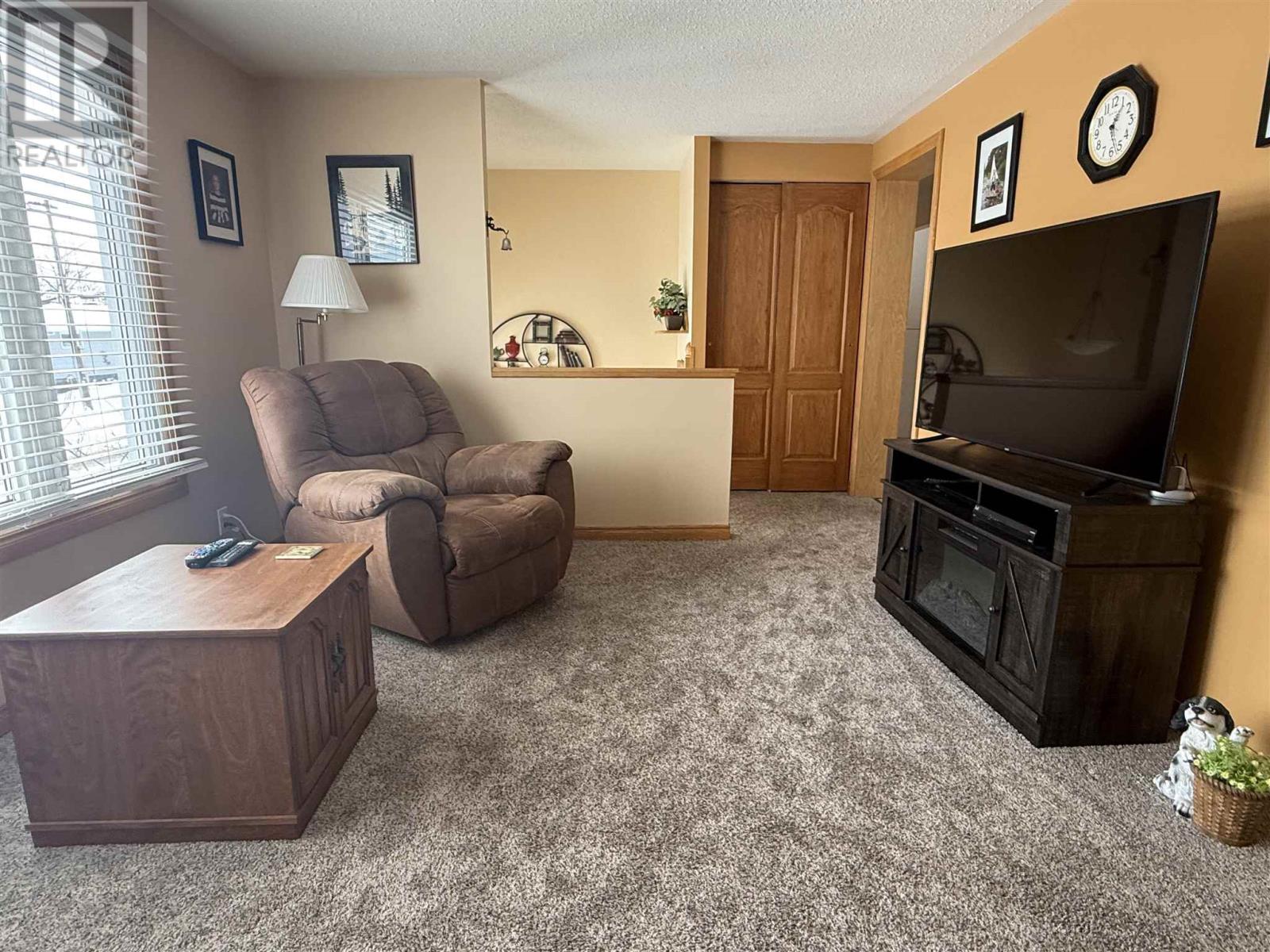 30 Axmith Ave, Elliot Lake, Ontario  P5A 1B7 - Photo 13 - SM260186