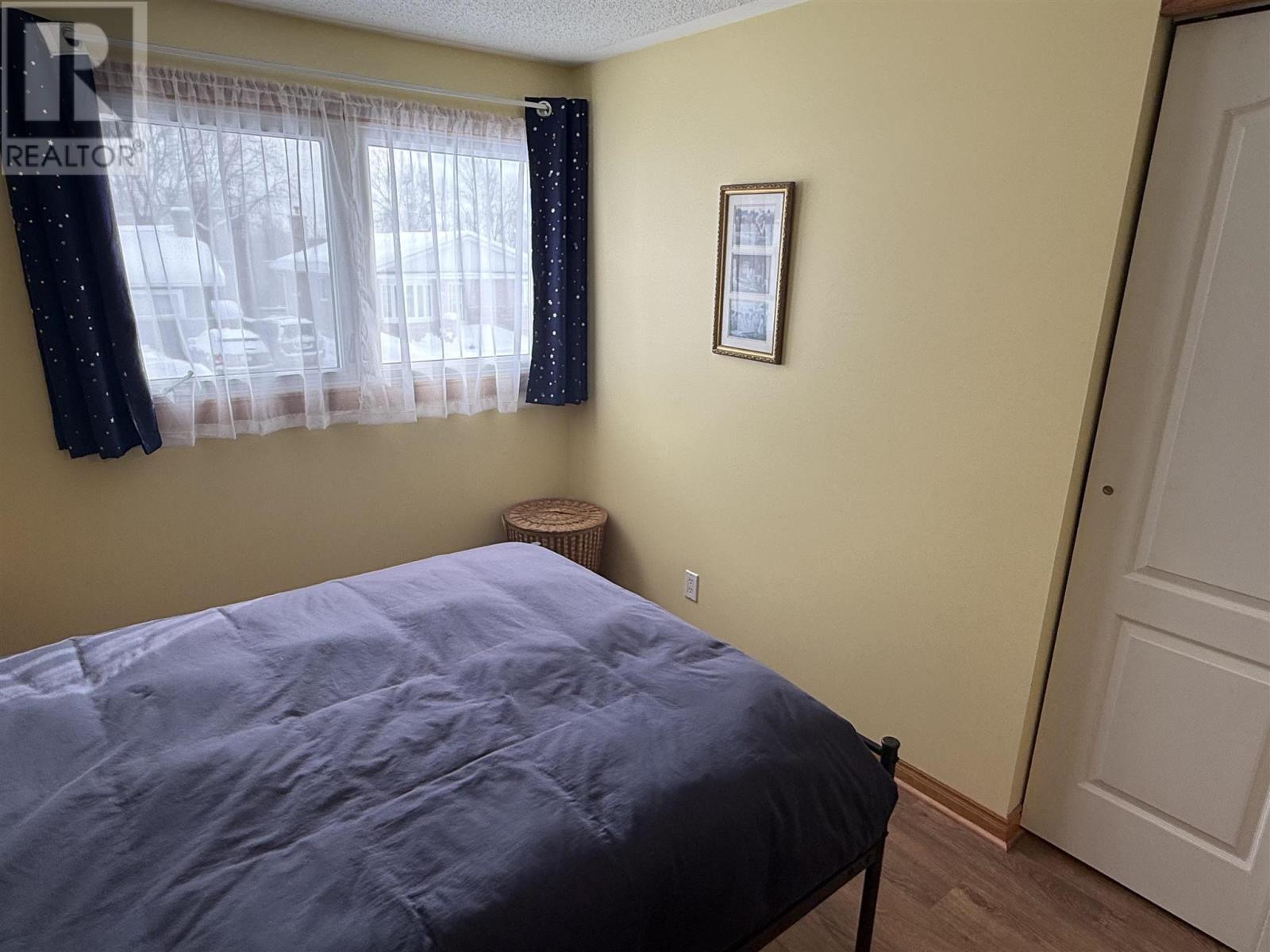 30 Axmith Ave, Elliot Lake, Ontario  P5A 1B7 - Photo 28 - SM260186