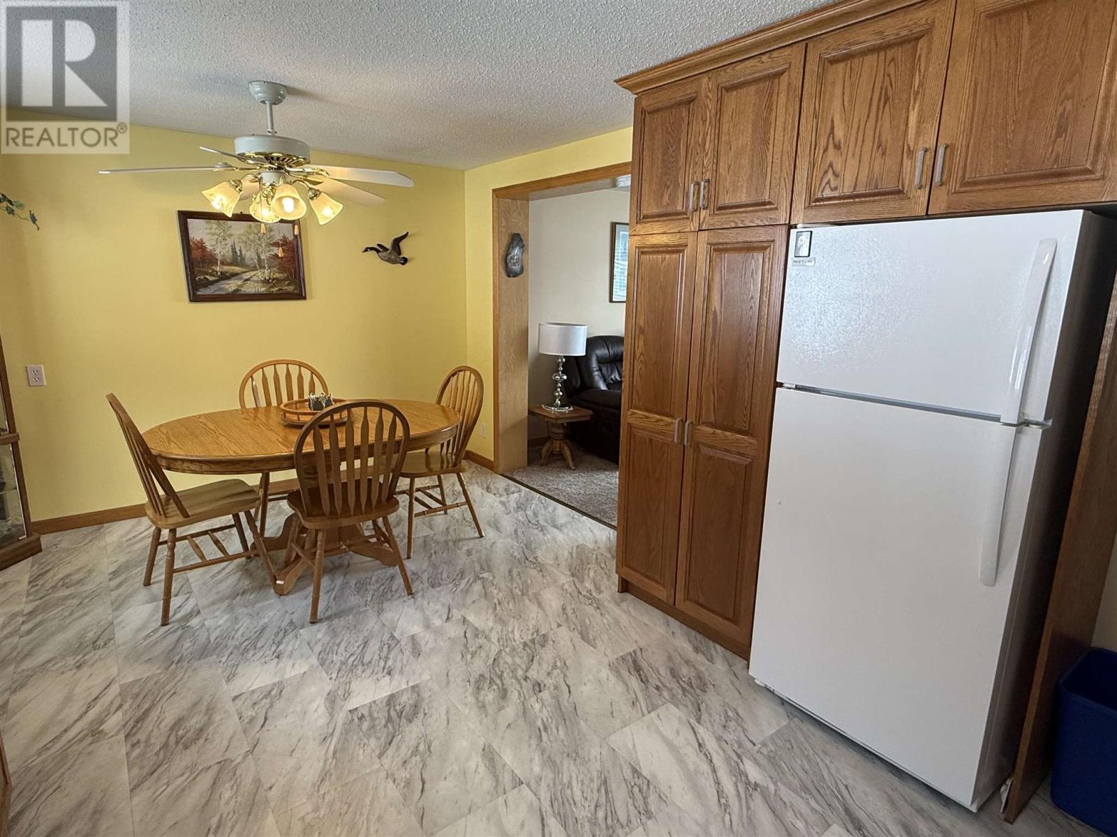 30 Axmith Ave, Elliot Lake, Ontario  P5A 1B7 - Photo 21 - SM260186