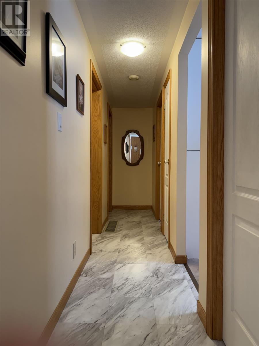 30 Axmith Ave, Elliot Lake, Ontario  P5A 1B7 - Photo 23 - SM260186