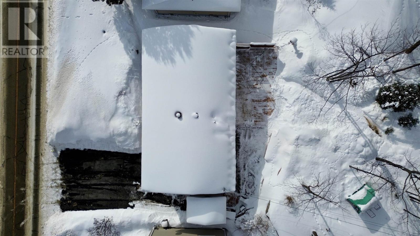 30 Axmith Ave, Elliot Lake, Ontario  P5A 1B7 - Photo 5 - SM260186