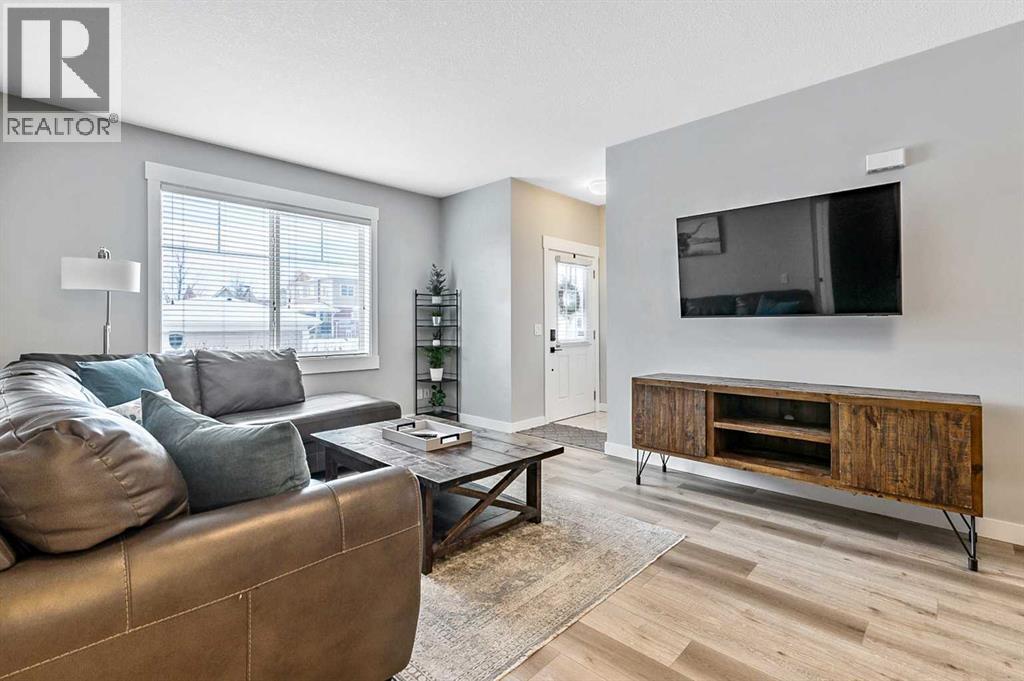 1, 67 West Coach Manor Sw, Calgary, Alberta T3H 1R7 - Photo 5 - A2273949