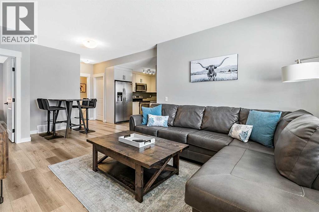 1, 67 West Coach Manor Sw, Calgary, Alberta T3H 1R7 - Photo 2 - A2273949