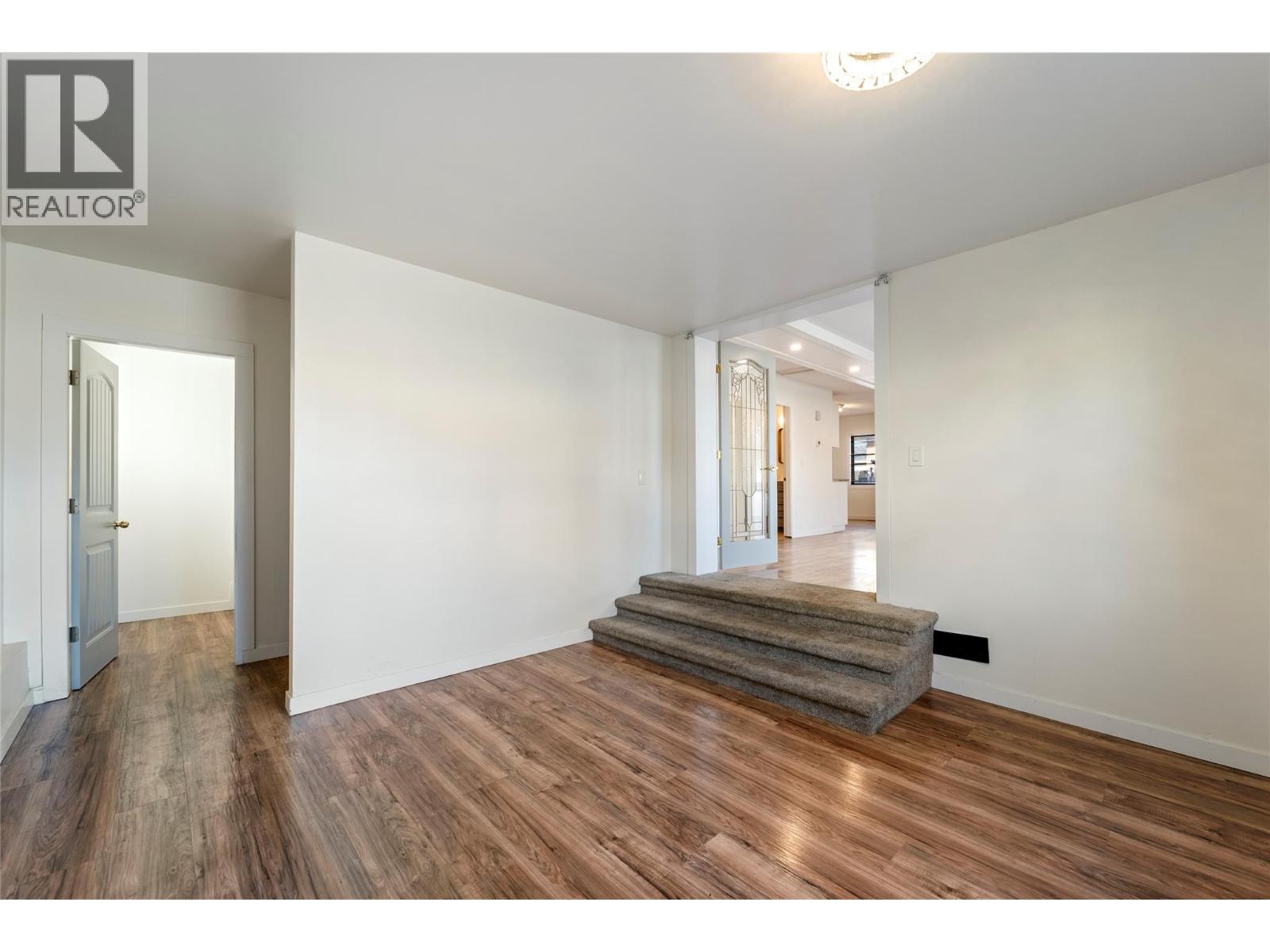 230 FAIRVIEW Avenue Kamloops Photo 14