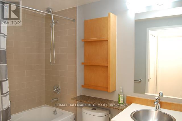 2208 - 35 Mariner Terrace, Toronto, Ontario  M5V 3V9 - Photo 12 - C12736076