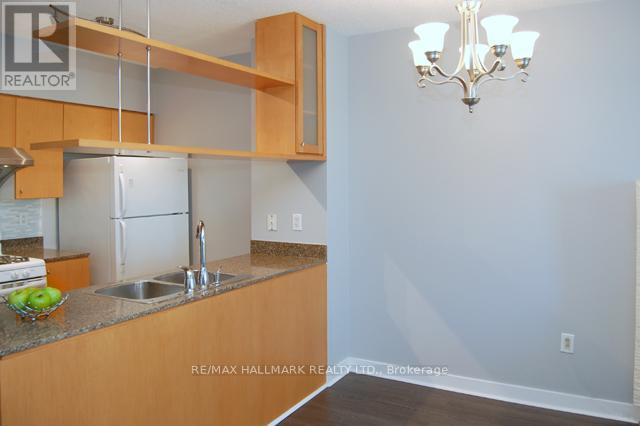 2208 - 35 Mariner Terrace, Toronto, Ontario  M5V 3V9 - Photo 4 - C12736076