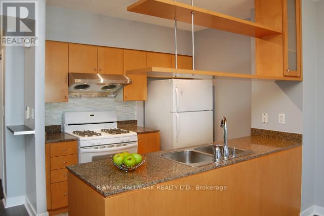 2208 - 35 Mariner Terrace, Toronto, Ontario  M5V 3V9 - Photo 5 - C12736076