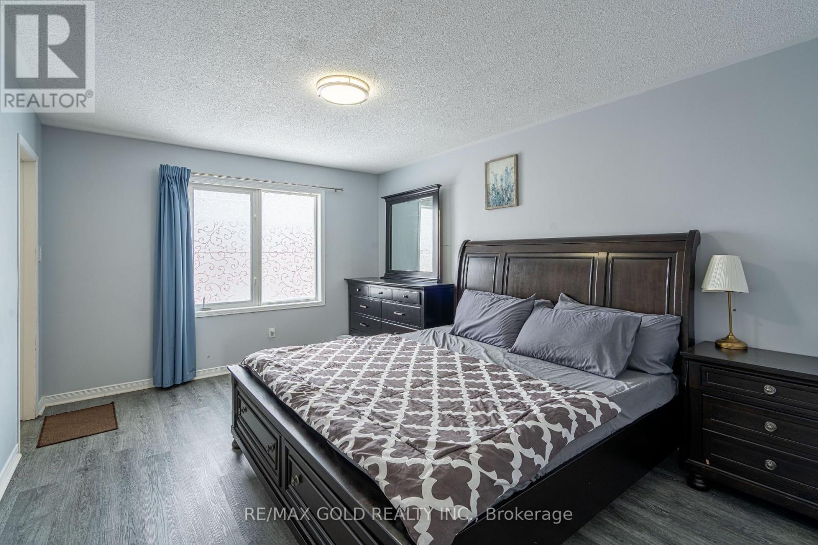 28 Earth Star Trail, Brampton, Ontario  L6R 2P3 - Photo 17 - W12733548