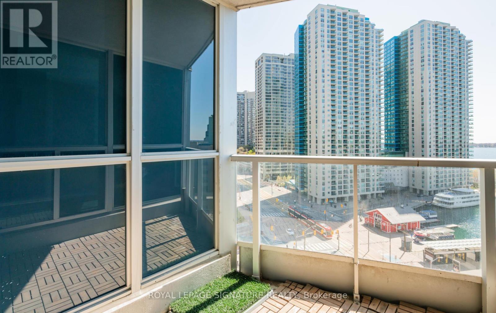 1103 - 208 Queens Quay W, Toronto, Ontario  M5J 2Y5 - Photo 19 - C12736268