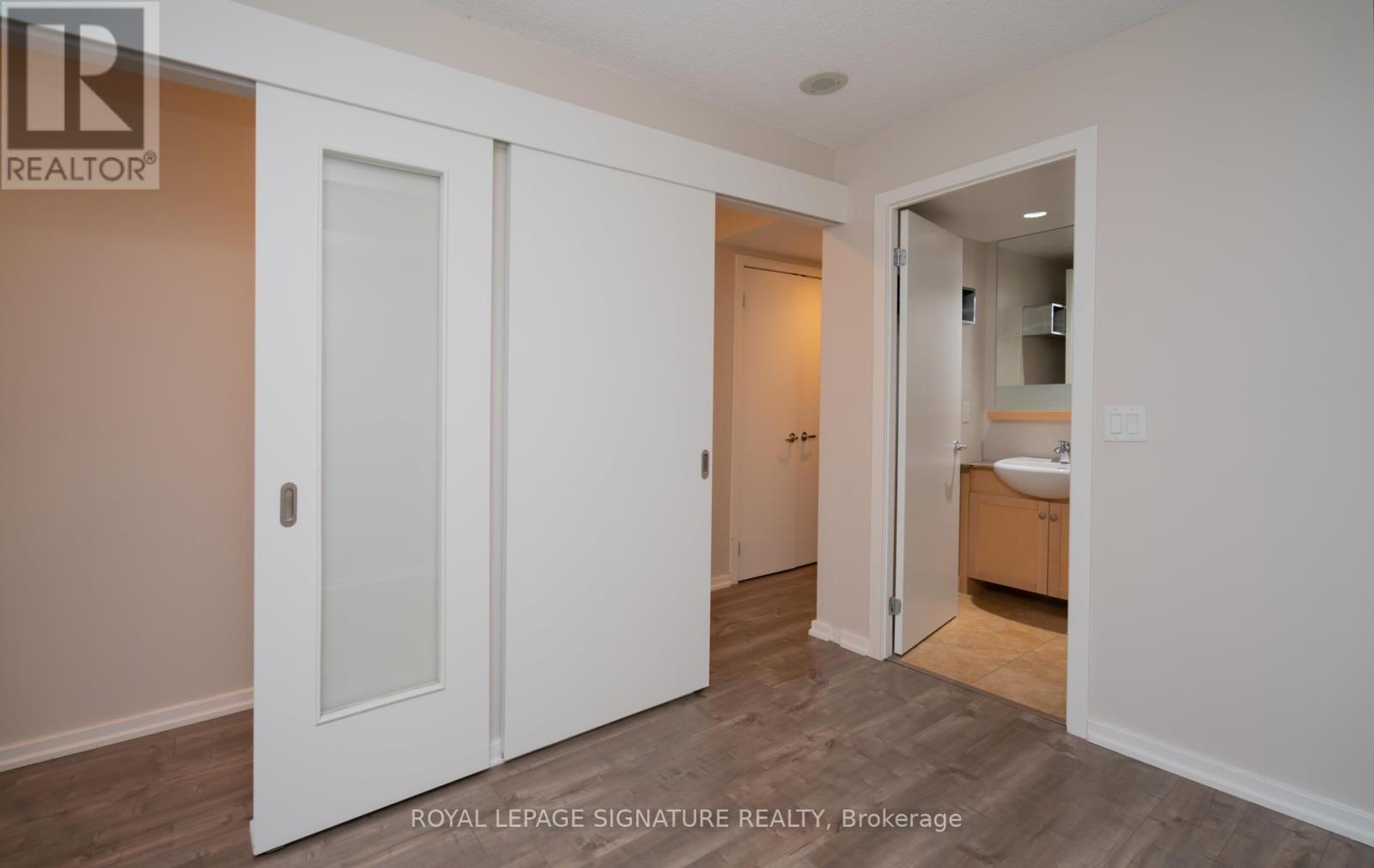 1103 - 208 Queens Quay W, Toronto, Ontario  M5J 2Y5 - Photo 23 - C12736268