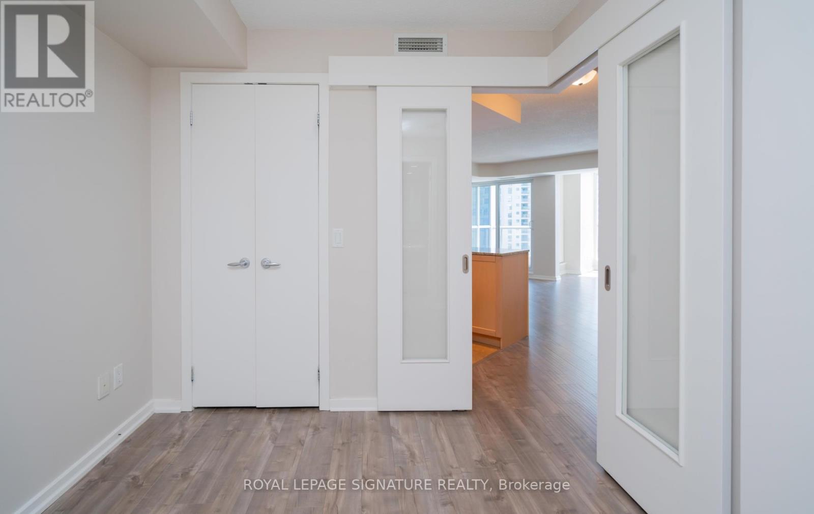 1103 - 208 Queens Quay W, Toronto, Ontario  M5J 2Y5 - Photo 24 - C12736268