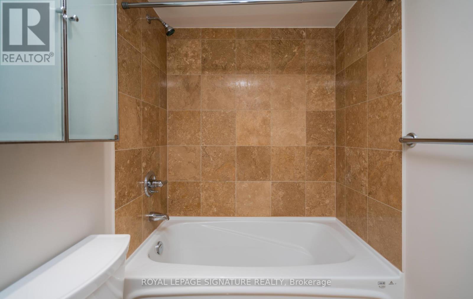 1103 - 208 Queens Quay W, Toronto, Ontario  M5J 2Y5 - Photo 26 - C12736268