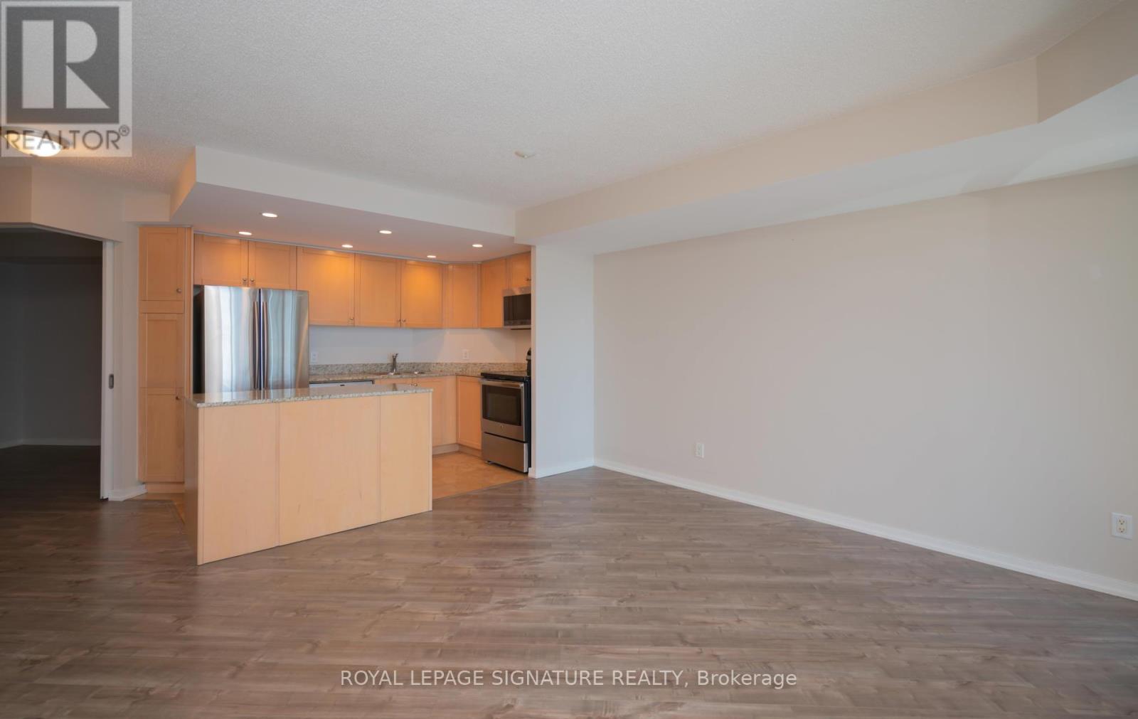 1103 - 208 Queens Quay W, Toronto, Ontario  M5J 2Y5 - Photo 6 - C12736268