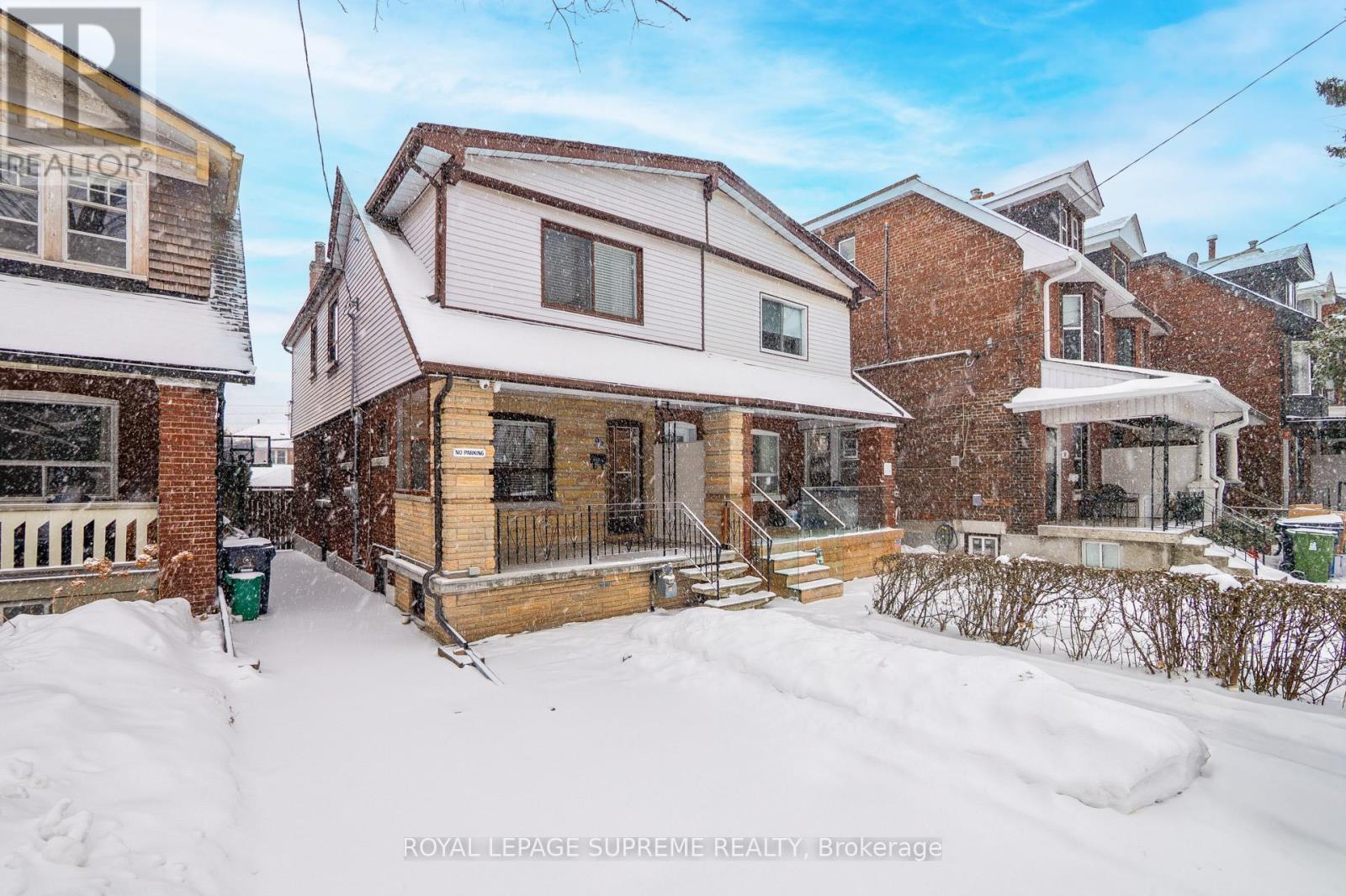 93 Marchmount Road, Toronto, Ontario  M6G 2B2 - Photo 2 - C12736274