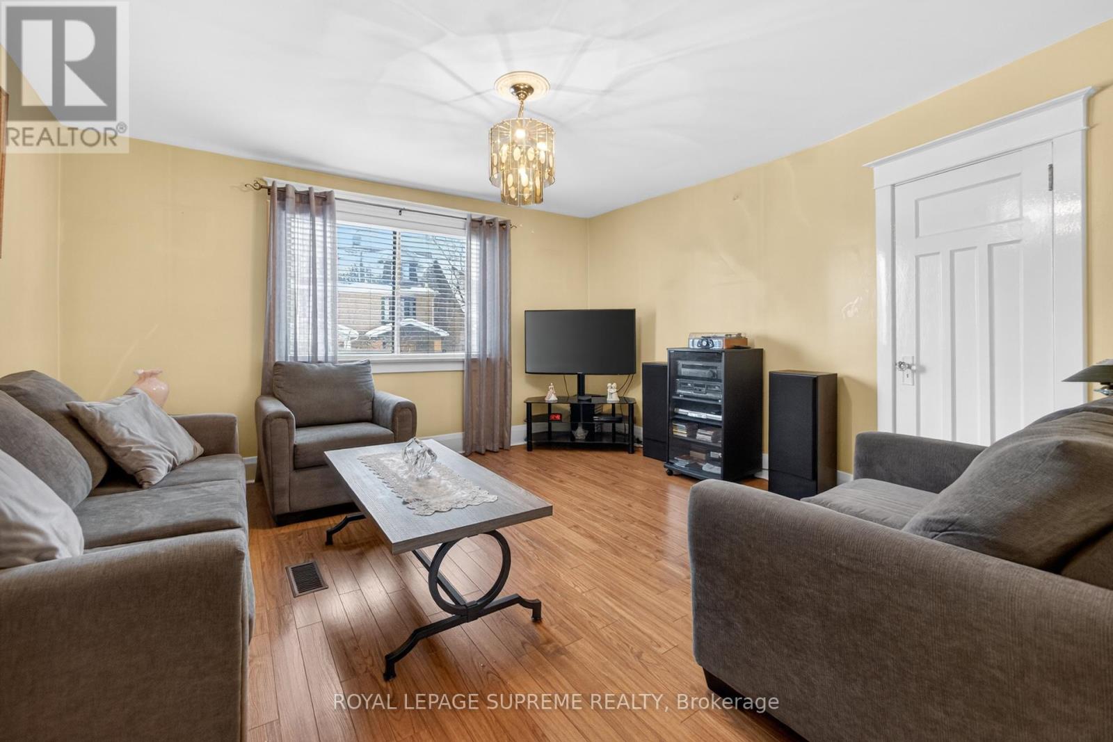 93 Marchmount Road, Toronto, Ontario  M6G 2B2 - Photo 25 - C12736274
