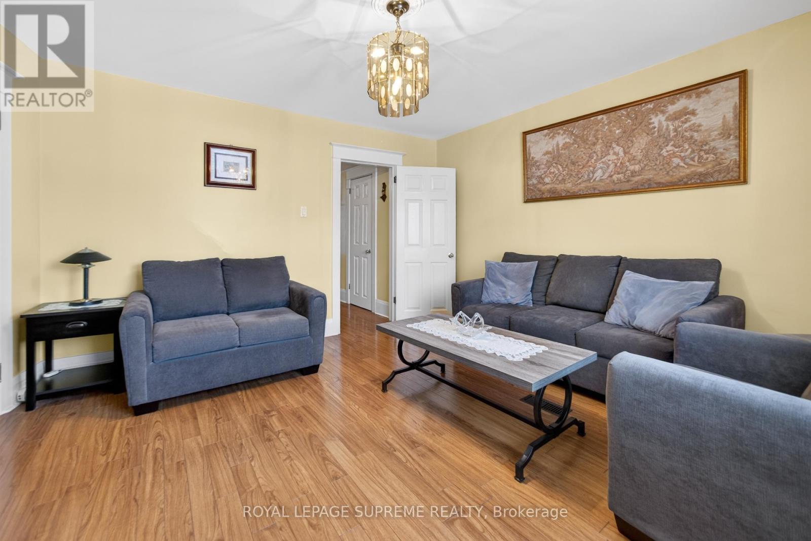 93 Marchmount Road, Toronto, Ontario  M6G 2B2 - Photo 27 - C12736274