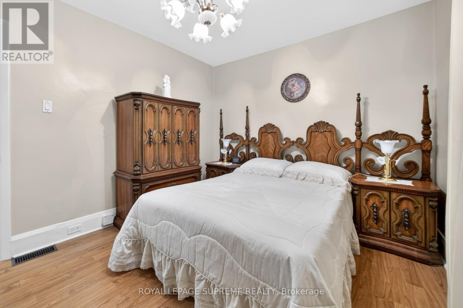 93 Marchmount Road, Toronto, Ontario  M6G 2B2 - Photo 29 - C12736274
