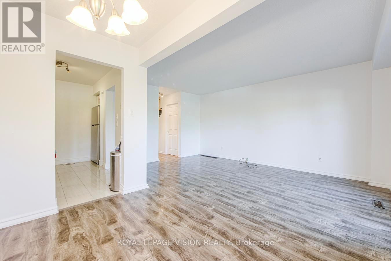 8 - 301 Washburn Way, Toronto, Ontario M1B 1K4 - Photo 10 - E12736248