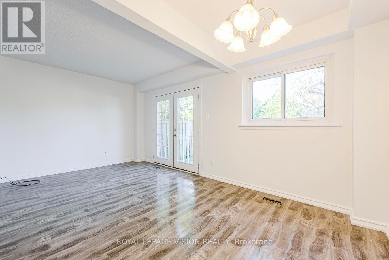 8 - 301 Washburn Way, Toronto, Ontario M1B 1K4 - Photo 11 - E12736248