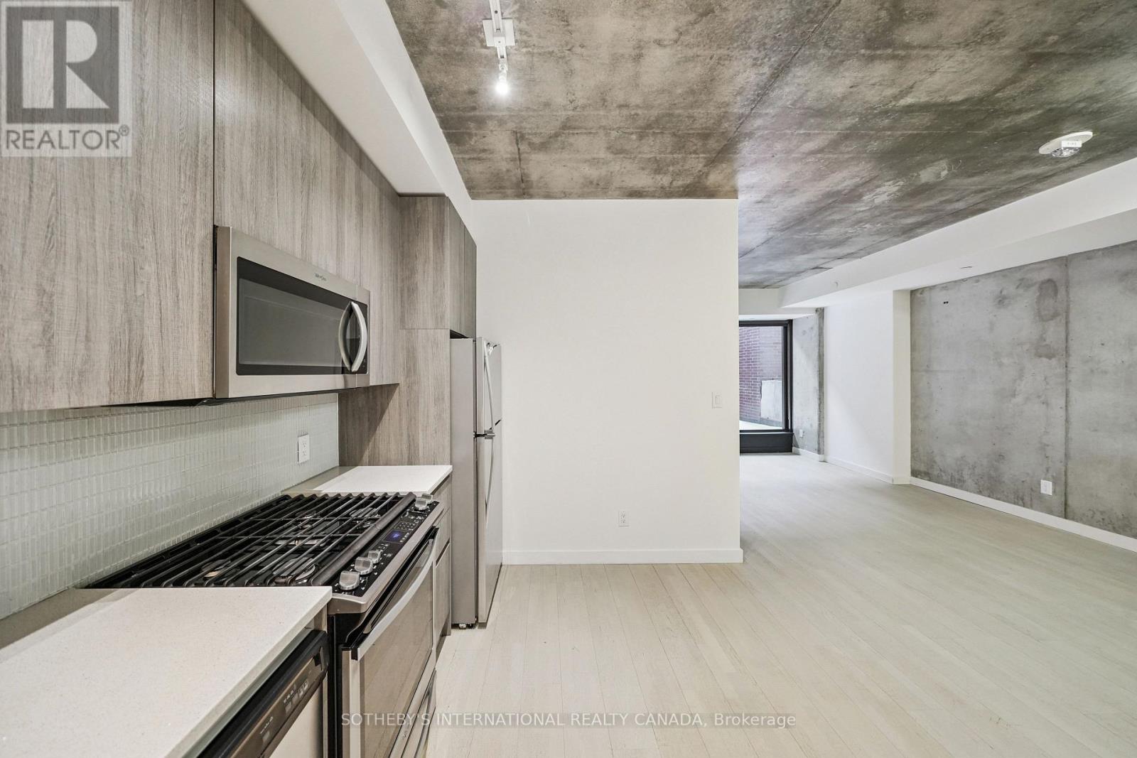 204 - 246 Logan Avenue, Toronto, Ontario  M4M 0E9 - Photo 15 - E12736282