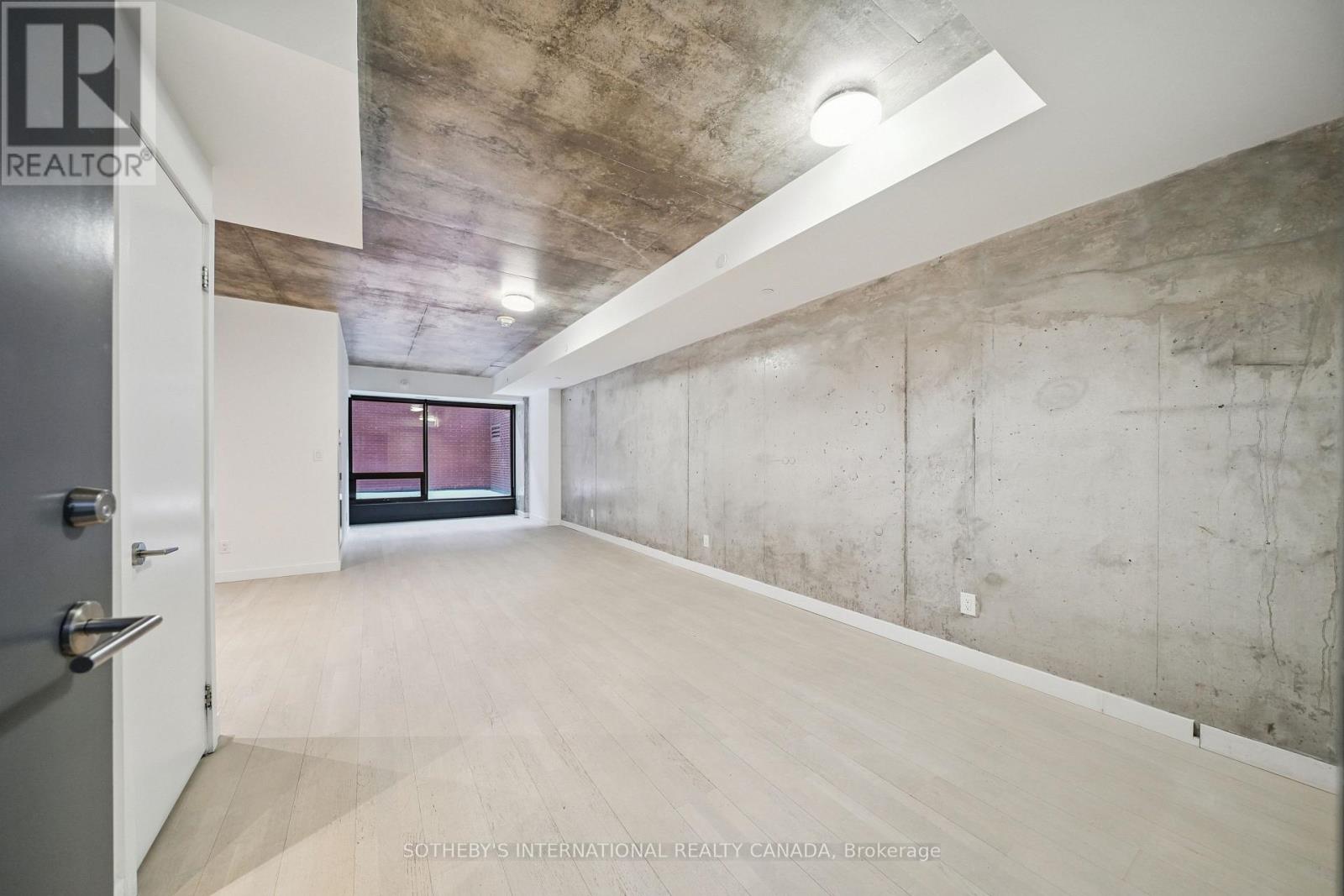 204 - 246 Logan Avenue, Toronto, Ontario  M4M 0E9 - Photo 8 - E12736282