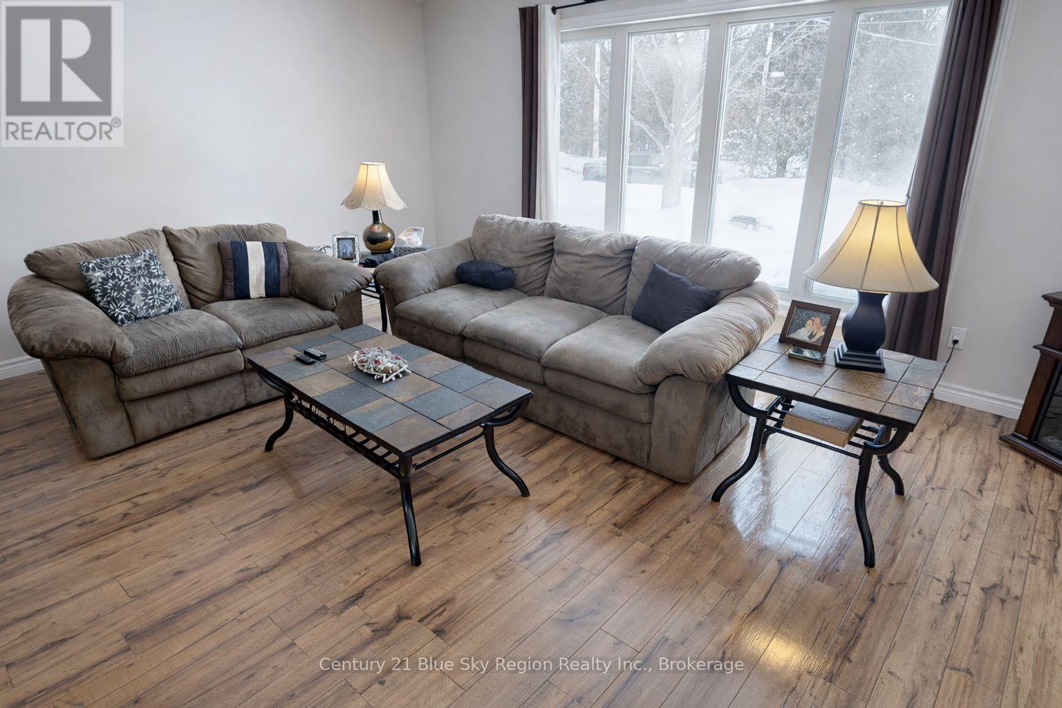 36 Nichols Street, Callander, Ontario  P0H 1H0 - Photo 13 - X12728692