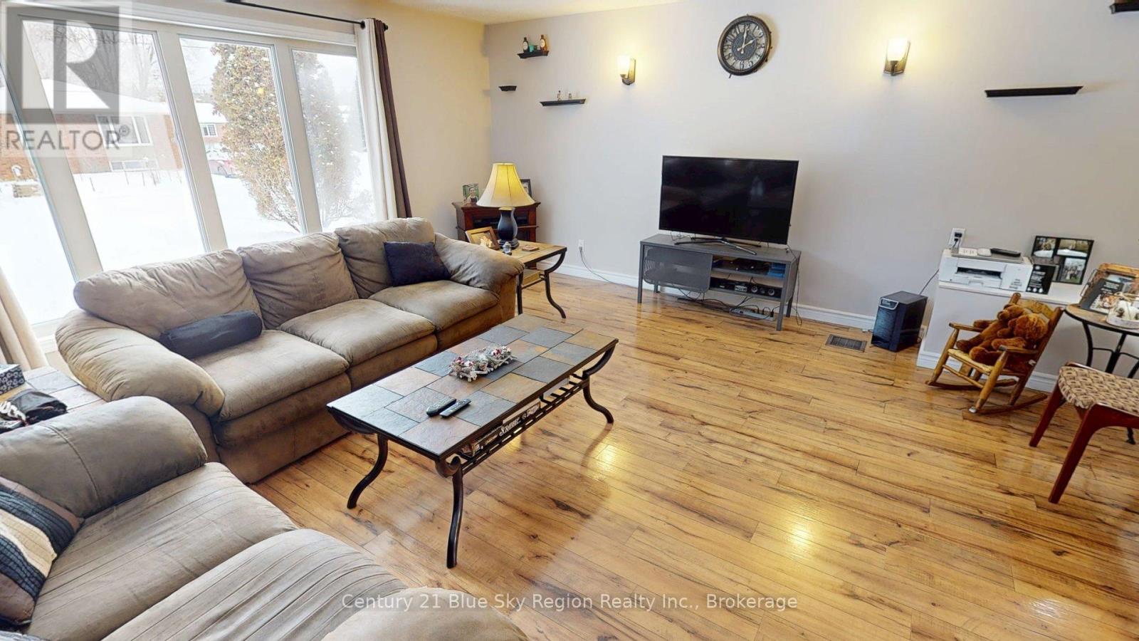 36 Nichols Street, Callander, Ontario  P0H 1H0 - Photo 14 - X12728692