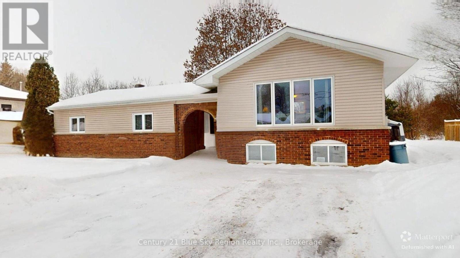 36 Nichols Street, Callander, Ontario  P0H 1H0 - Photo 2 - X12728692