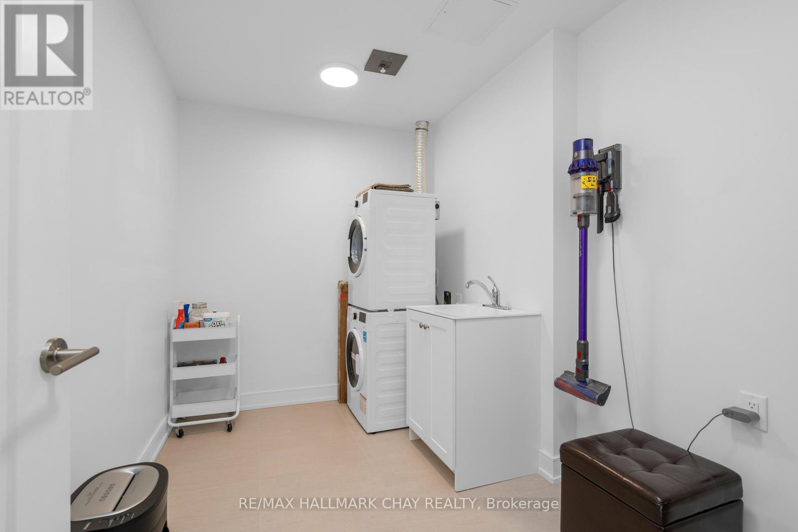 302 - 185 Dunlop Street E, Barrie (City Centre), Ontario L4M 0L7 - Photo 25 - S12736214