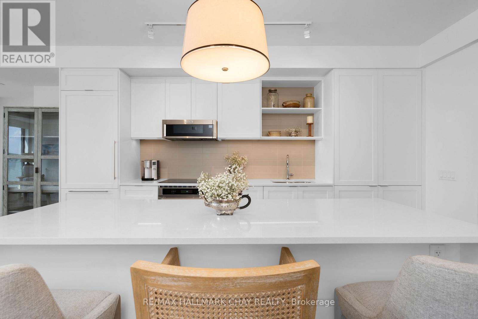 302 - 185 Dunlop Street E, Barrie (City Centre), Ontario L4M 0L7 - Photo 7 - S12736214