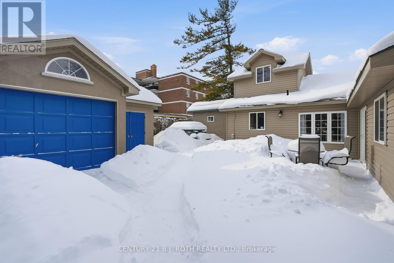 116 Burton Avenue, Barrie, Ontario  L4N 2R8 - Photo 41 - S12736220